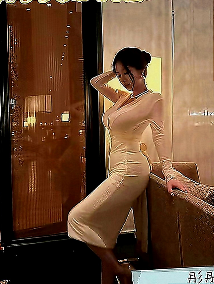 大里按摩全套：佳琪 |巨乳空姐|168cm|46kg|D罩杯|20歲|有興趣的老闆私下LINE密可馨唷！目前沒有老公 男朋友 大家都有機會